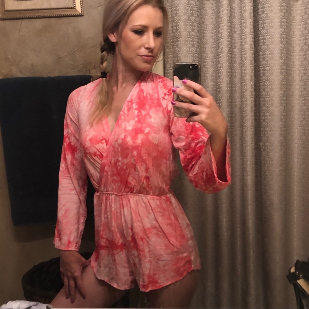 Honey Punch Romper. Cute tie dye.